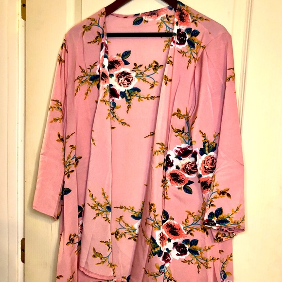 Tops - Floral Kimono with 3/4 Sleeves